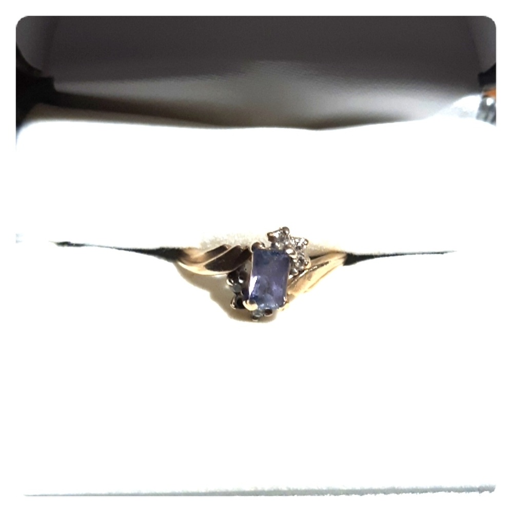 Size 6.5 Ring 10k Gold Ring